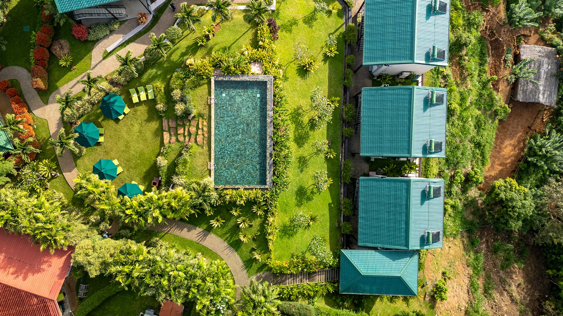 Luxury hill country resort Madulkelle Tea and Eco Lodge Sri Lanka