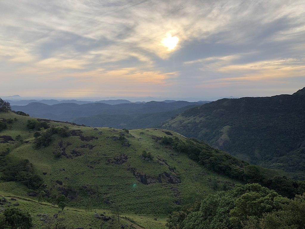 The wonders of Hiking in Hantana-2